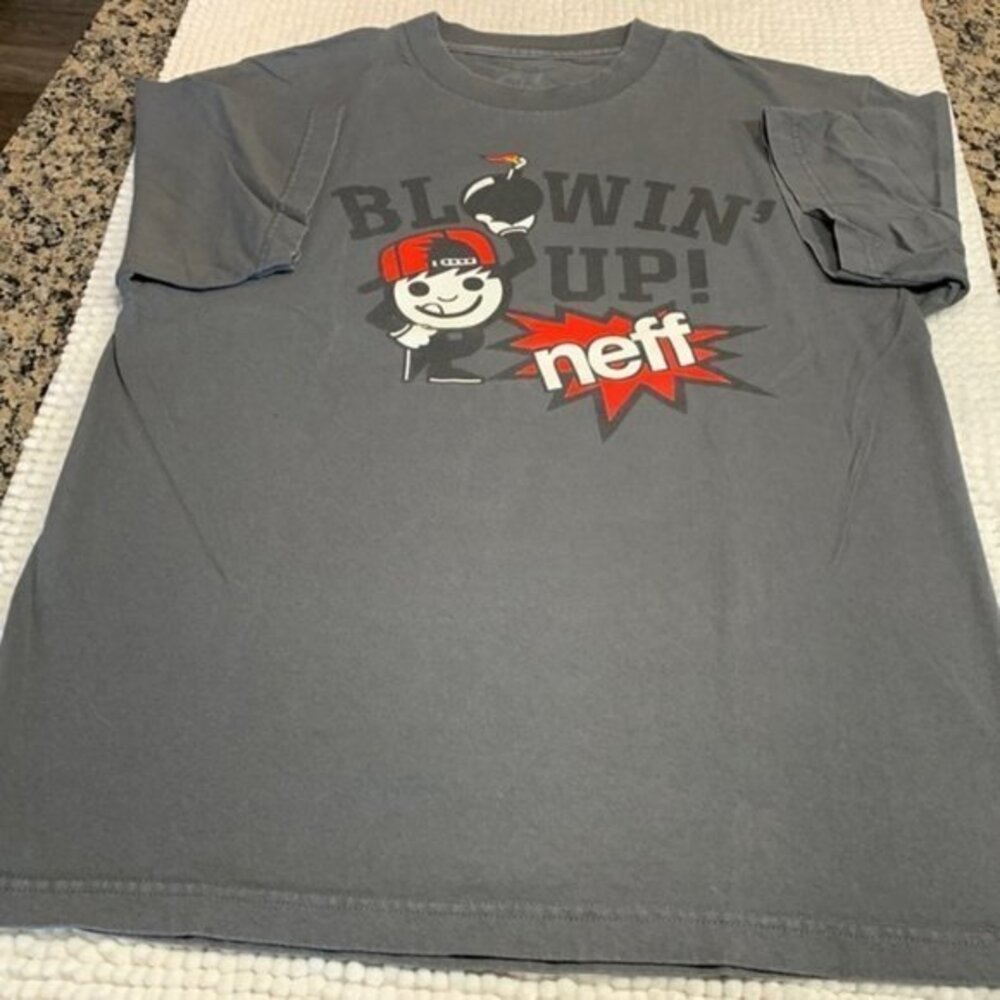 NEFF Gray Graphic Shirt Blowing Up Size Large GUC #0359